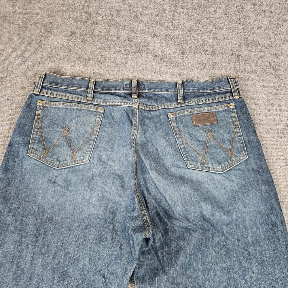 Wrangler 20X No. 01 Relaxed Fit Jeans Mens 40x30 Medium Wash 1001MWXRW